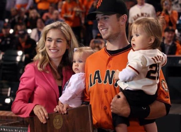 buster posey contract status
