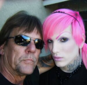 Jeffree Star with her father