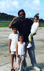 Scott Disick with his kids
