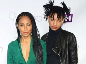 Willow Smith with her mother
