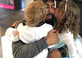 Omari Hardwick with his kids