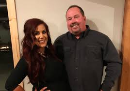 Chelsea Houska with her father