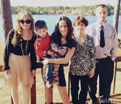 Jenelle Evans with her family