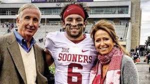 Baker Mayfield with his parents