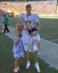 Eli Manning with his kids