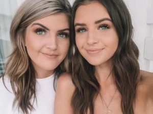 Jess Conte with her sister