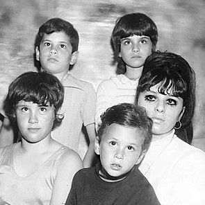 Victoria DiGiorgio with her children
