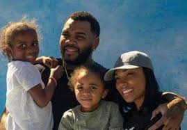 Kevin Gate with his wife & children