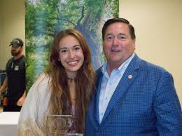 Lauren Daigle with her father