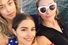 Olivia Culpo with her sisters