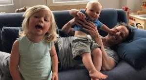 Seth Meyers with his children