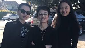 Levy Tran with her mother & sister