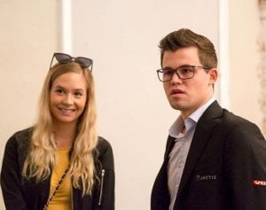 Magnus Carlsen with his girlfriend