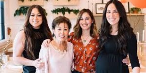 Joanna Gaines with her mother & sister