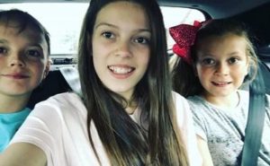 Courtney Hadwin with her brother & sister