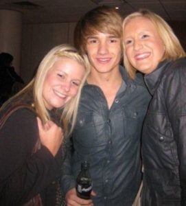 Liam Payne with his sisters