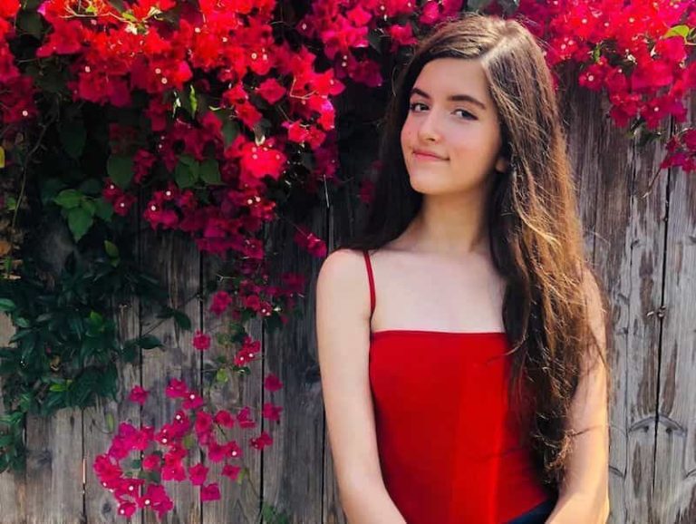 Angelina Jordan Biography, Age, Wiki, Height, Weight, Boyfriend, Family