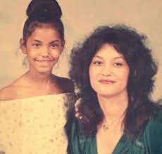 Kim Porter with her mother