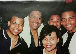 Cuba Gooding Jr. with his family