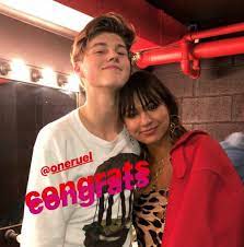 Ruel with his girlfriend
