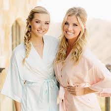 Carly Lauren with her sister