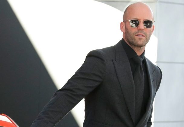 Jason Statham Biography, Age, Wiki, Height, Weight, Girlfriend, Family ...