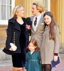 Aaron Taylor-Johnson with his wife & daughters
