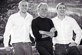 Charlie Hunnam with his father & brother