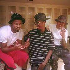 August Alsina with his brothers