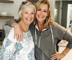 Lara Spencer with her mother