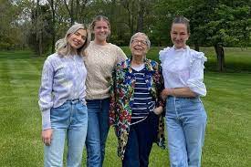 Cynthia Rowley with her mother & daughters