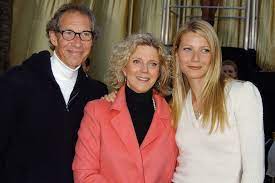 Gwyneth Paltrow with her parents