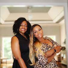 Phaedra Parks with her sister