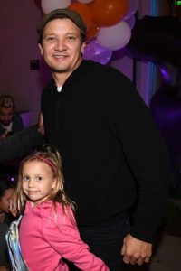 Jeremy Renner with his daughter