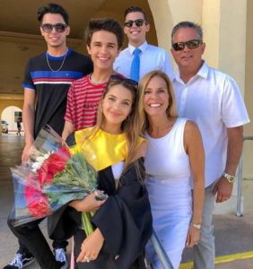 Lexi Rivera with her family