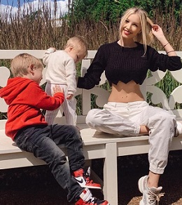 Ekaterina Novikova with her kids